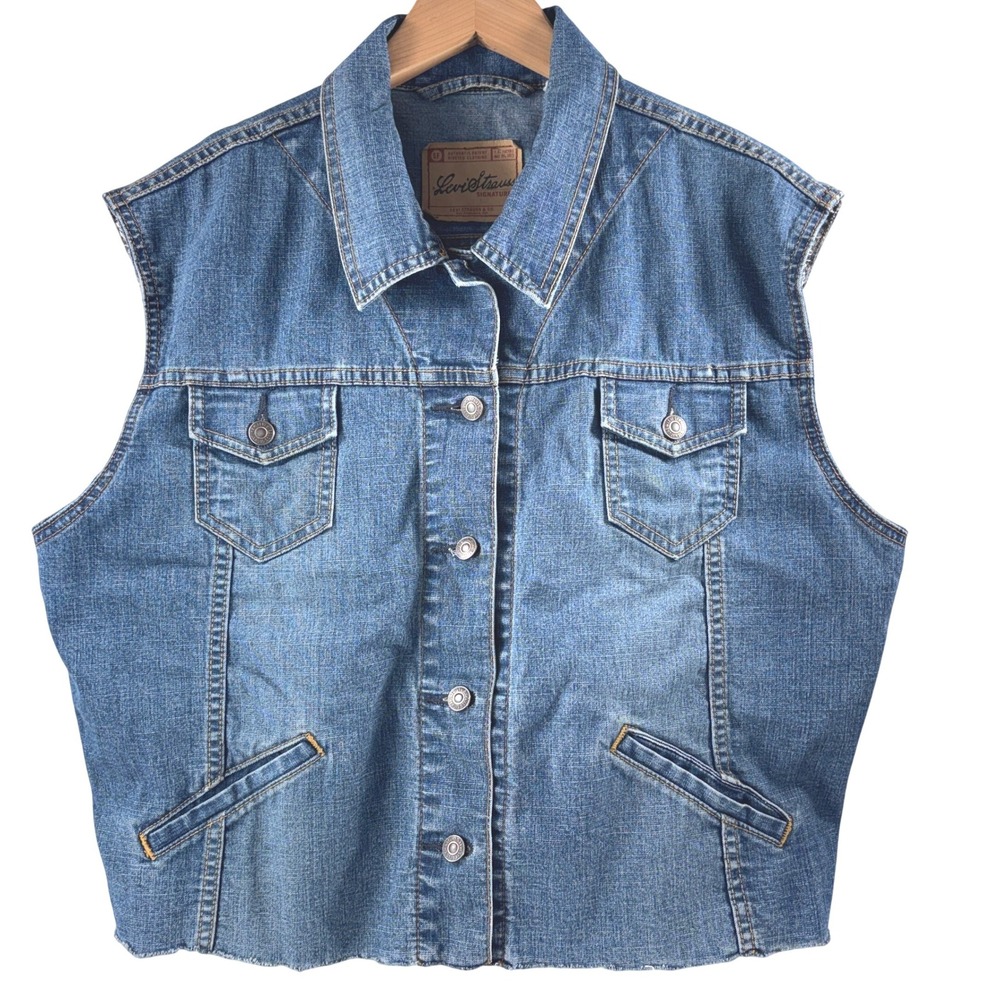 Levi Strauss Signature Womens Blue Denim Vest XL Sleeveless Trucker Raw Hem